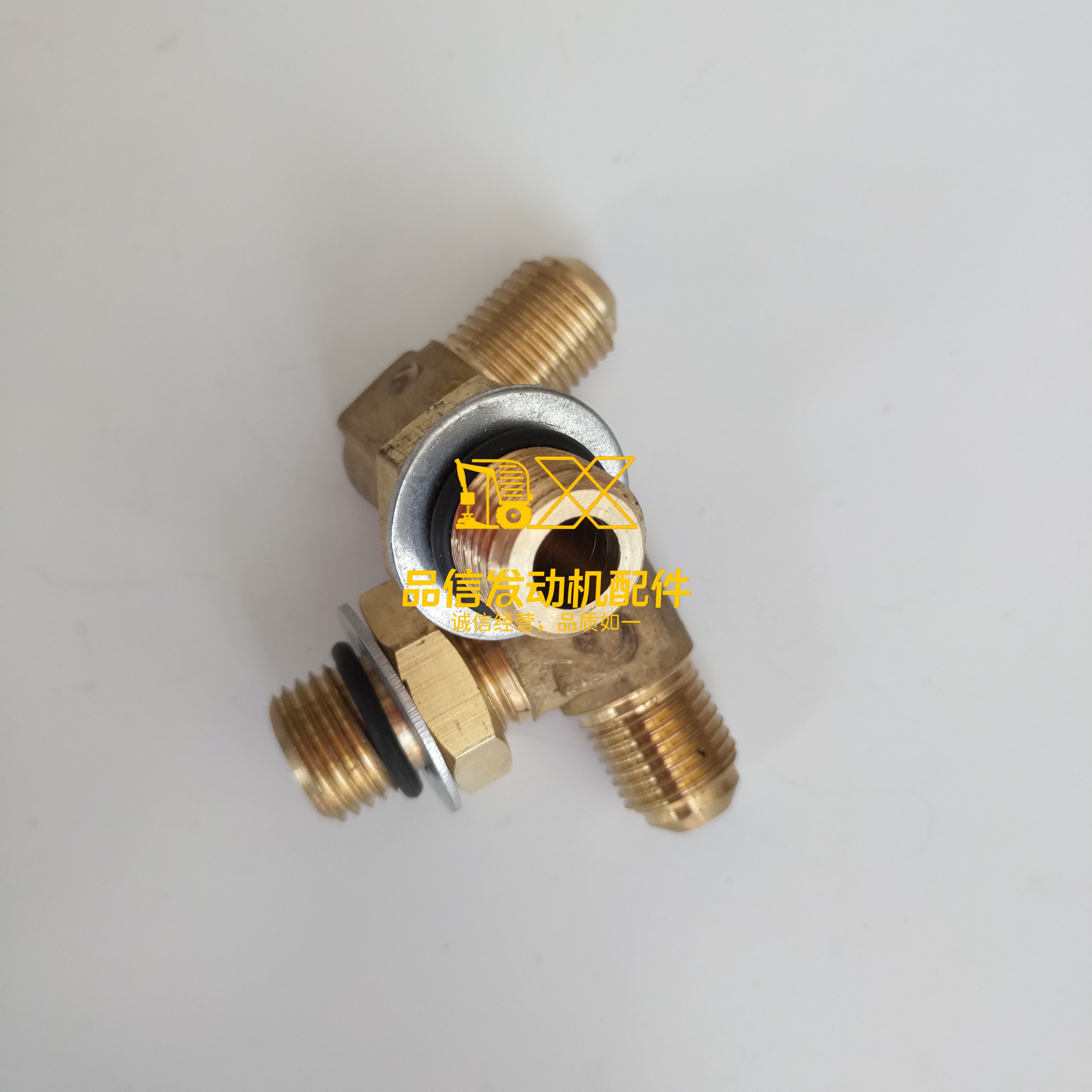 Cummins Diesel Engine Parts - Male Union Elbow 3033024 Cummins Diesel Engine Parts - Male Union Elbow 3033024