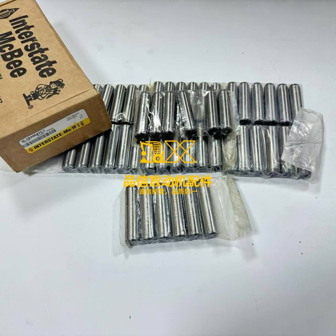 Intake & Exhaust Valve Guide for International Navistar DT466E, DT530 Engine Spare Parts 1824647C1