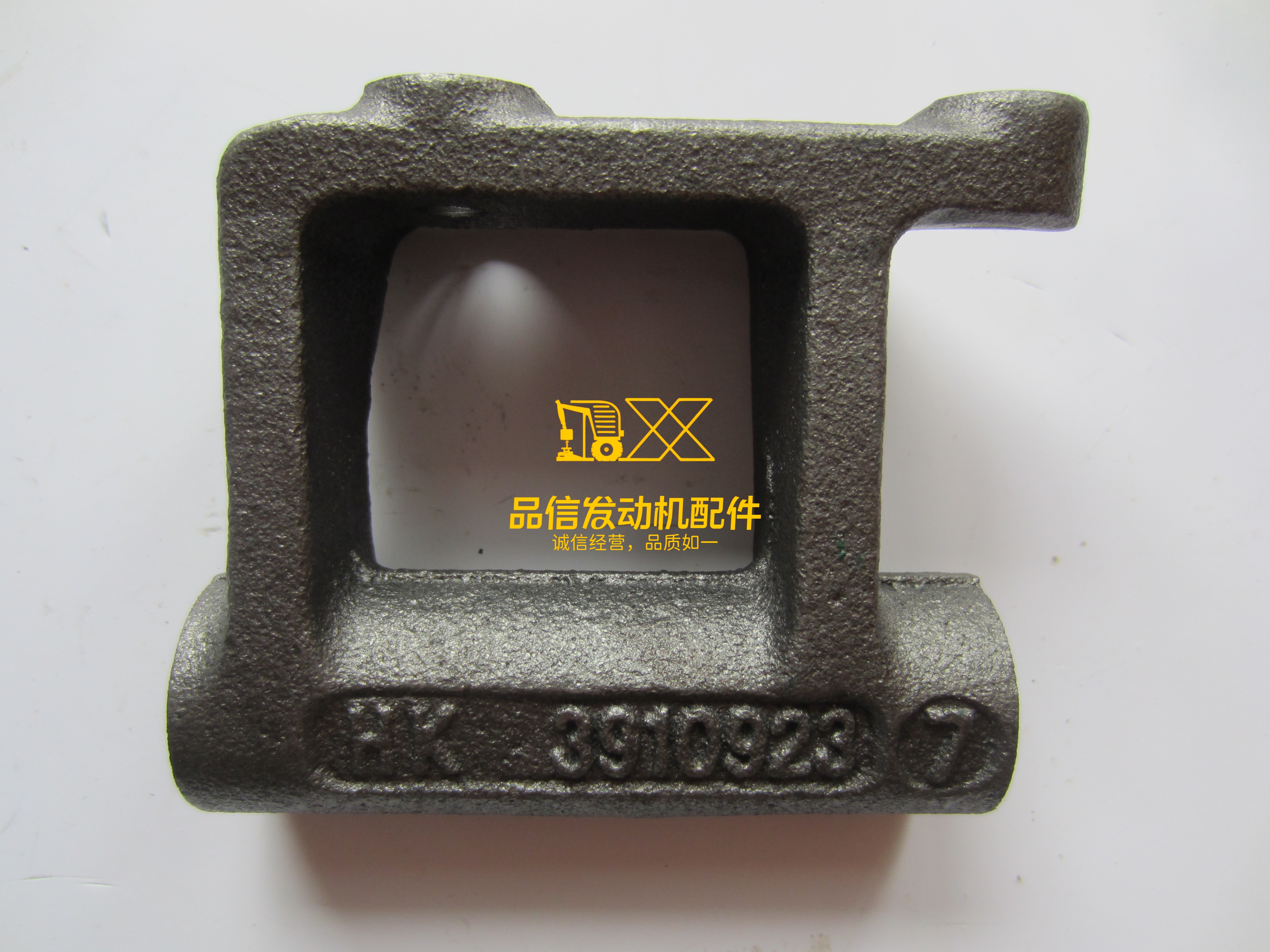 OEM DCEC Cummins SUPPORT ALTERNATOR For Cummins 3910923 3910923 3903101 3906383