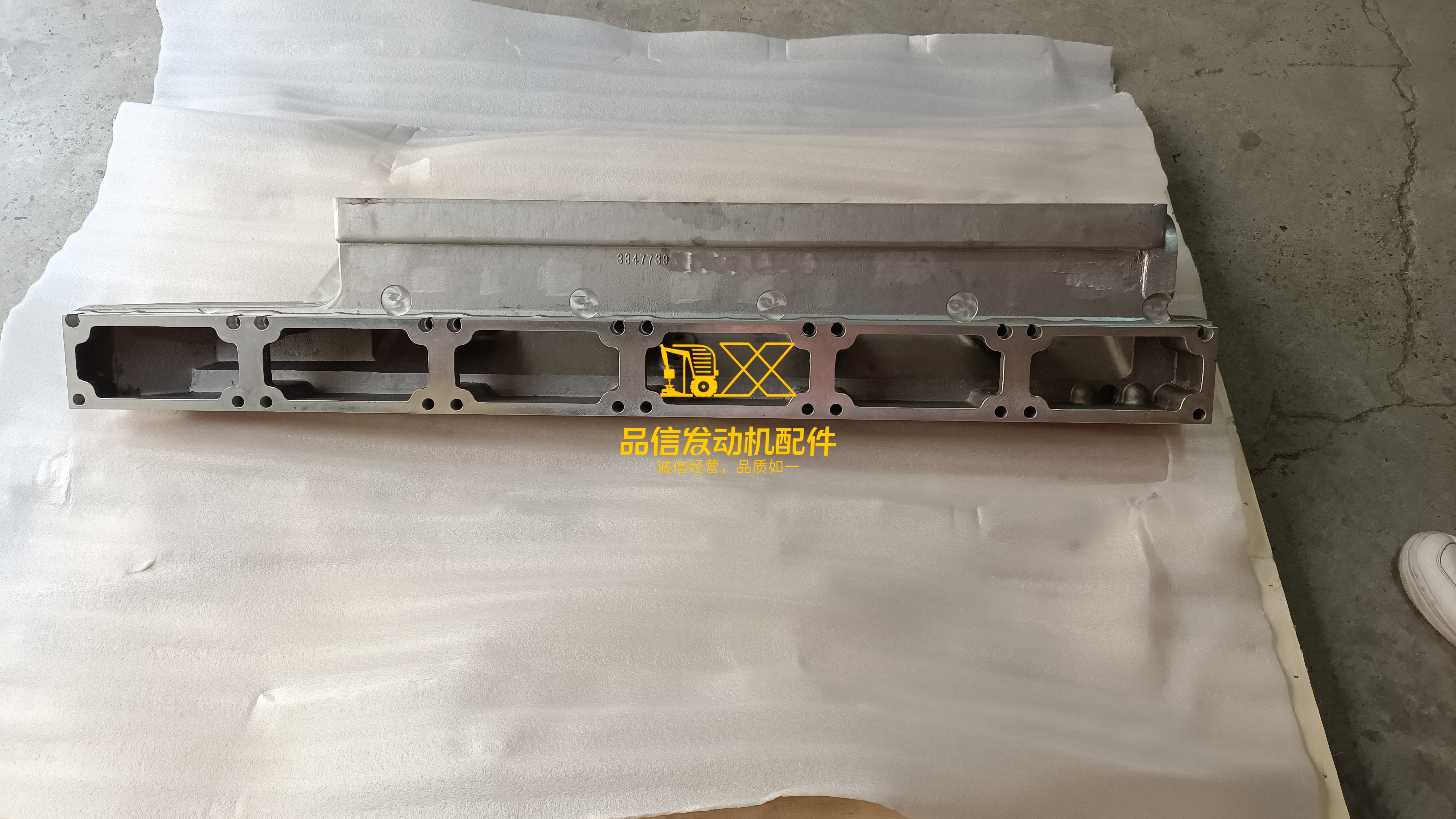 Cummins Engine Part Aftercooler Housing 3347739/3001298/207031 for Cummins K19/Qsk19 Engine