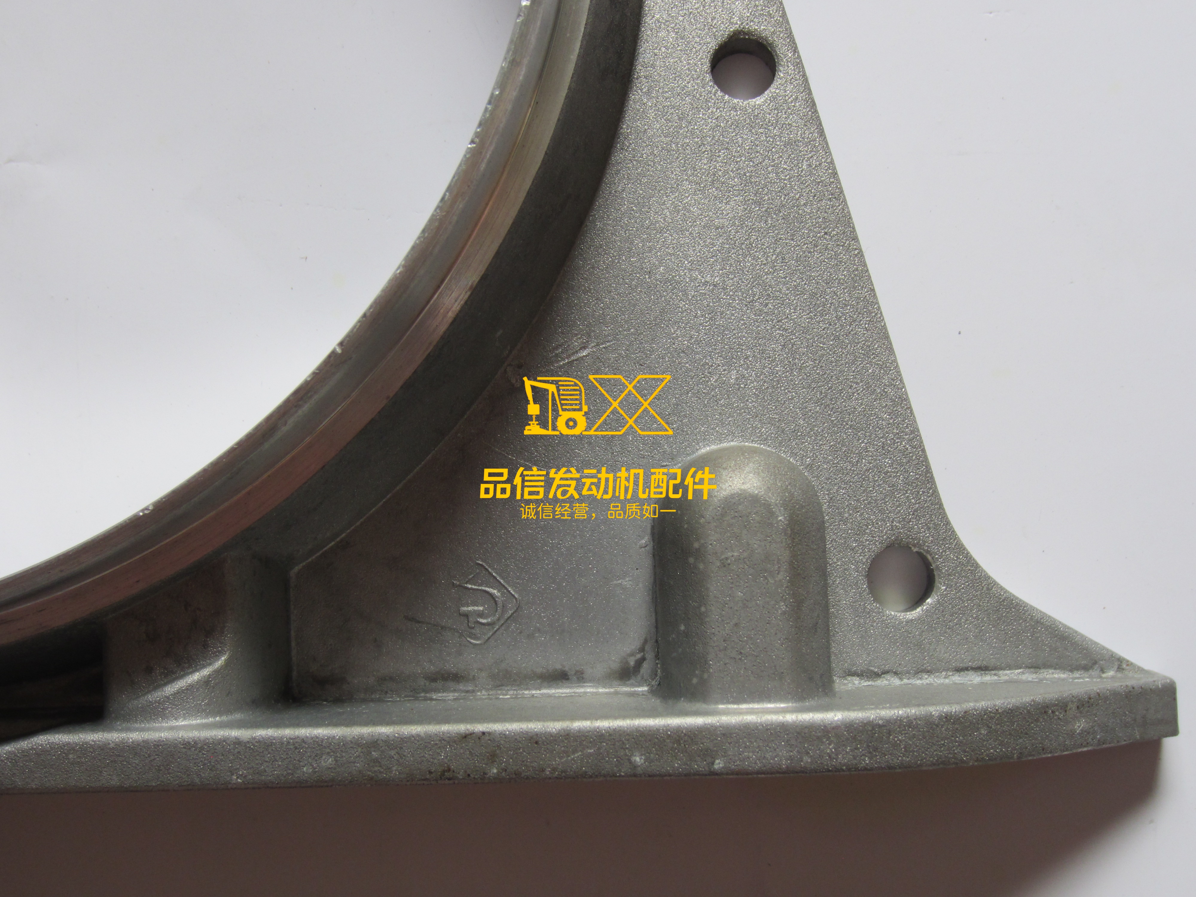 High-Quality 3938043 Diesel Engine Parts 6CT Crankshaft Rear Oil Seal