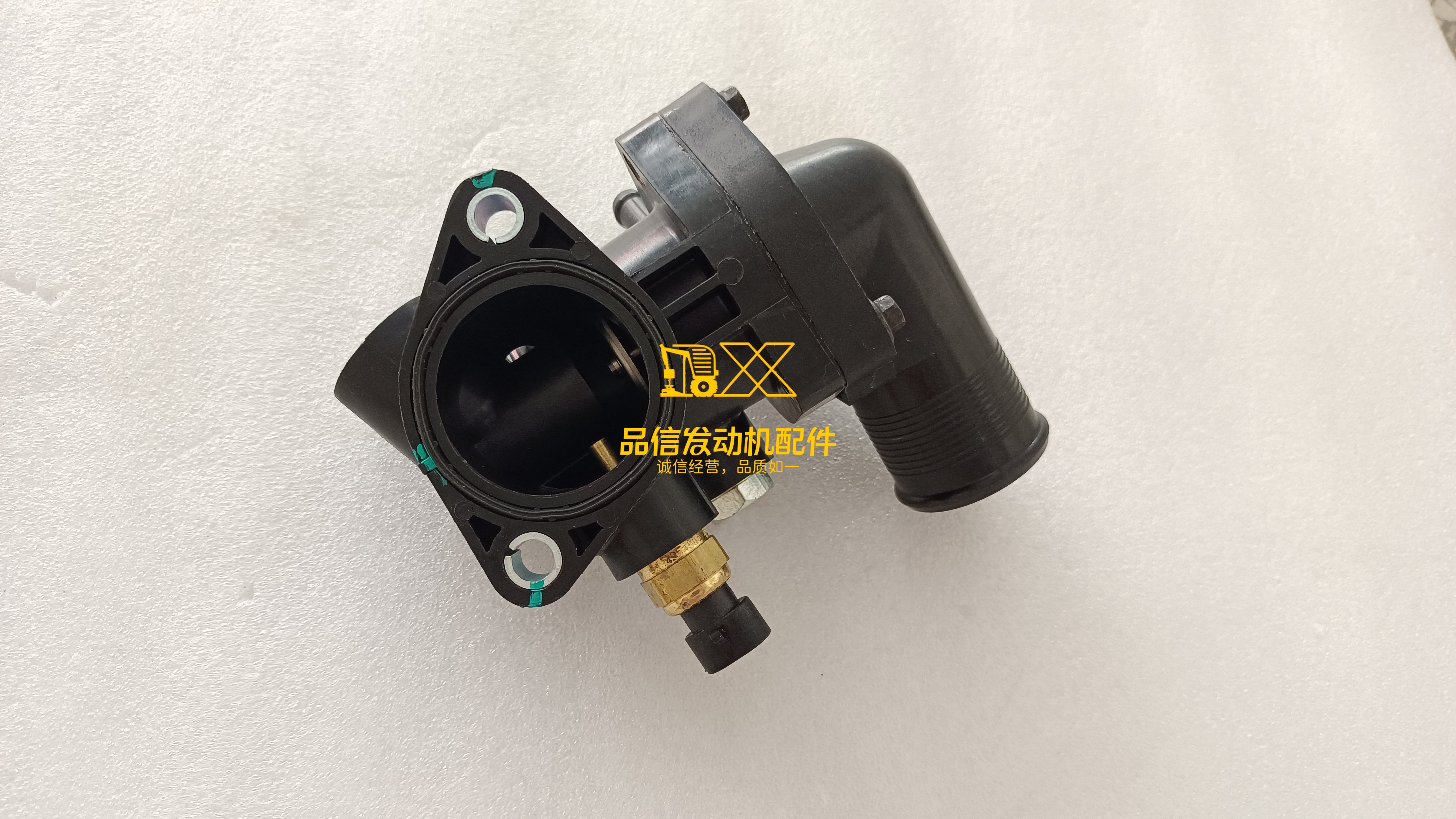 NEW CUMMINS THERMOSTAT AND HOUSING 5294106