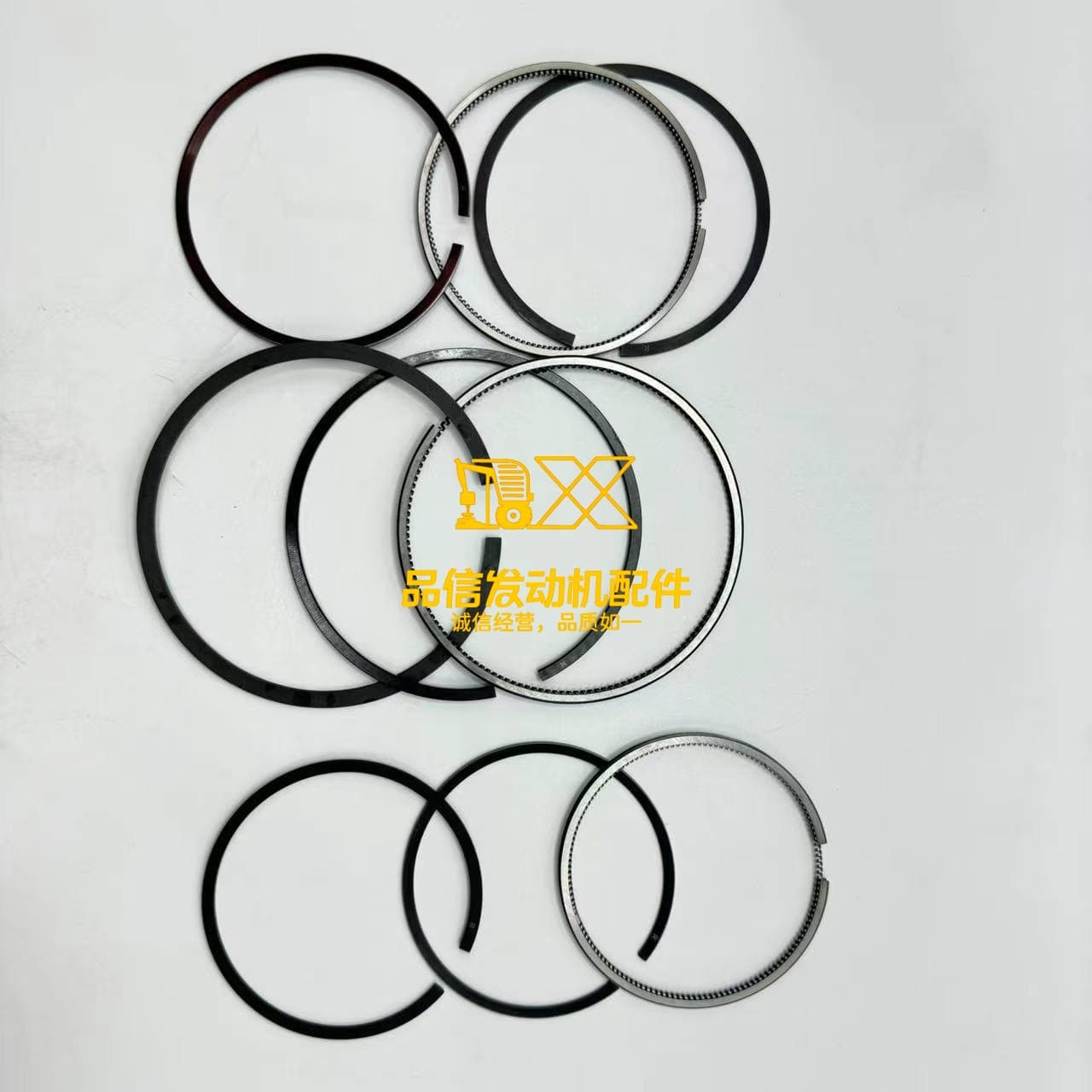 Piston Ring STD 16853-21050 1G826-21050 1J701-21050for Kubota Spare Parts D722 D902 V2607 Piston Ring Kit