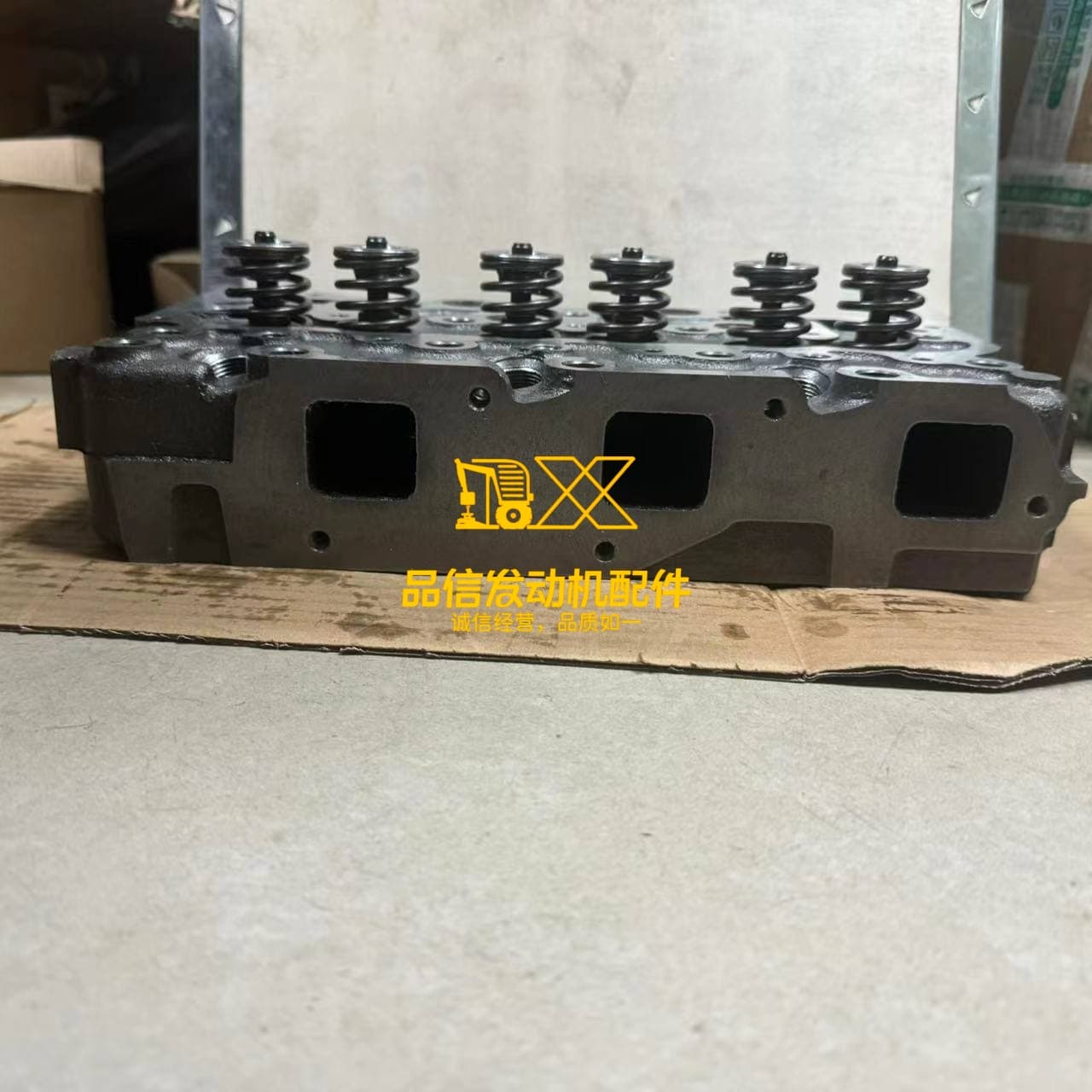 KUBOTA D1503, D1703 Engine head with valves 16467-03040 (NEW)