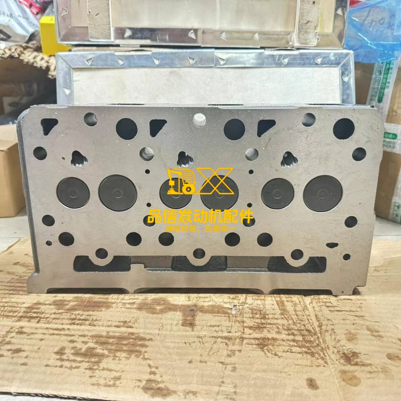 KUBOTA D1503, D1703 Engine head with valves 16467-03040 (NEW)