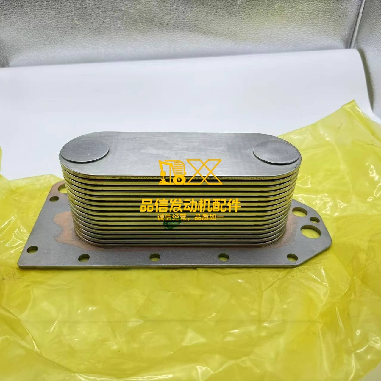 Diesel Engine Parts 6L Isle Qsl9.3 Oil Cooler Core 5284362 3966365