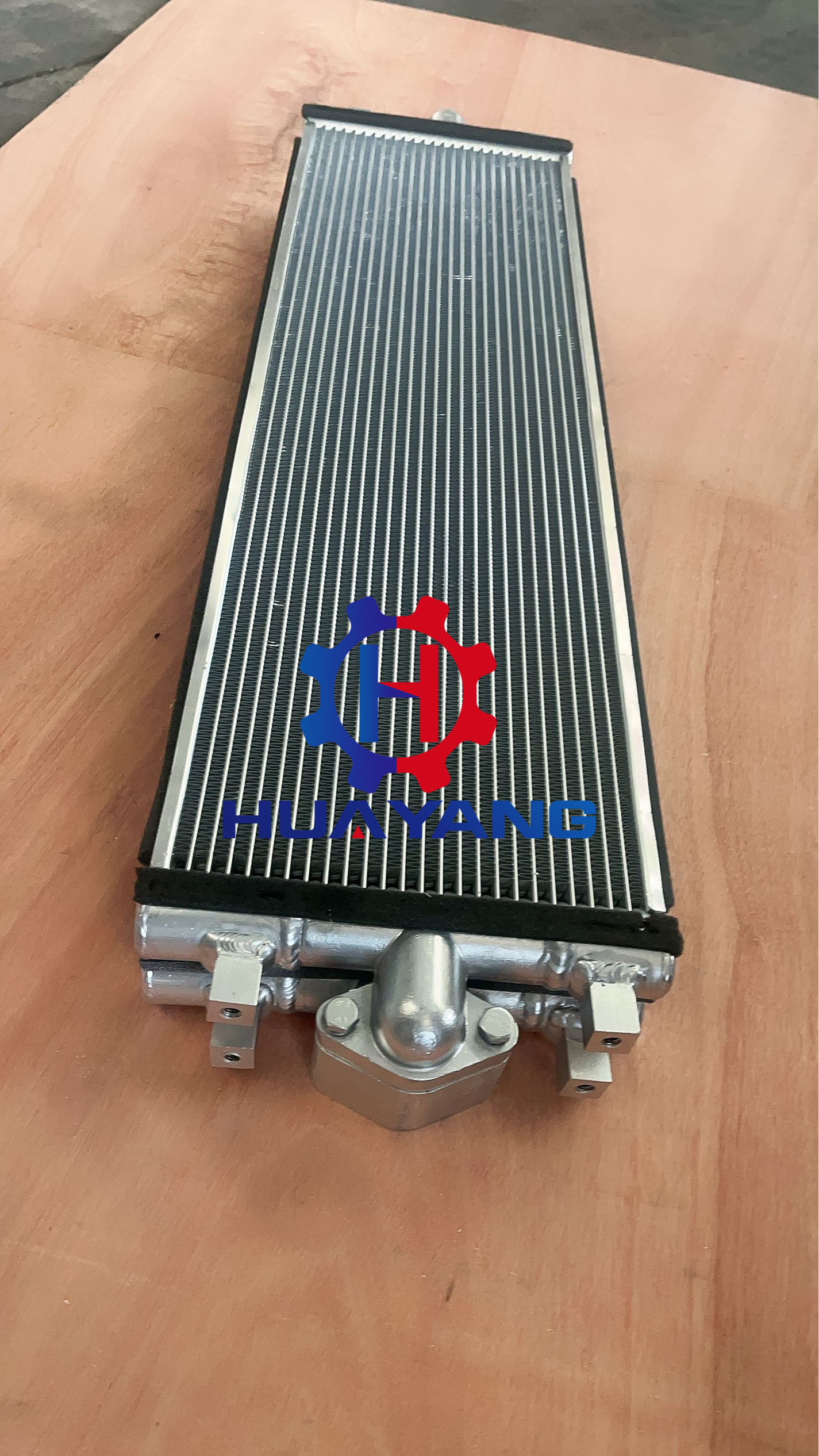 20Y-03-56130 OIL COOLER Excavator PC215-10 MO Spare Parts 20Y-03-46130 RADIATOR ASSEMBLY
