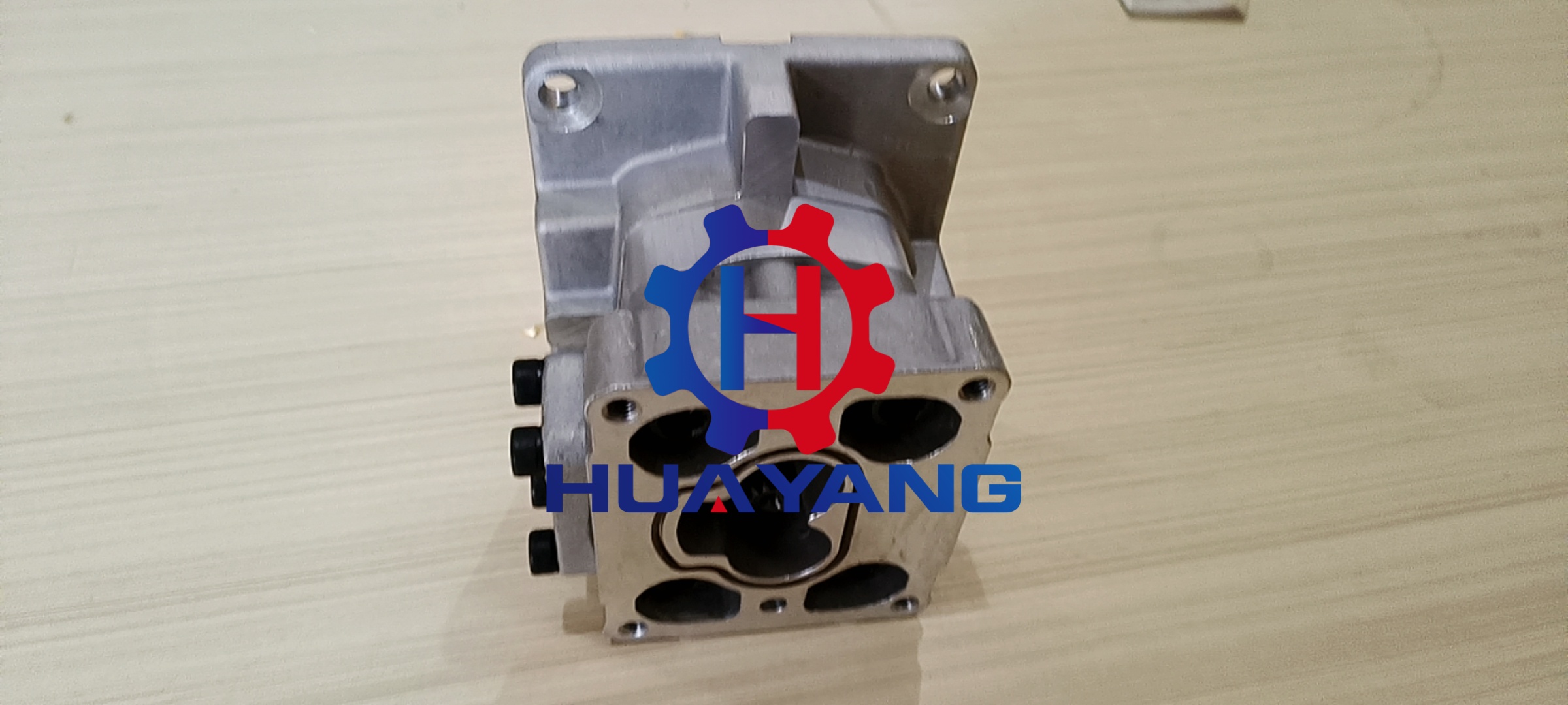 705-41-04400 Hydraulic Oil Gear Pump for Wheel Loader Komatsu WA250-6 705-56-26080 705-56-26081