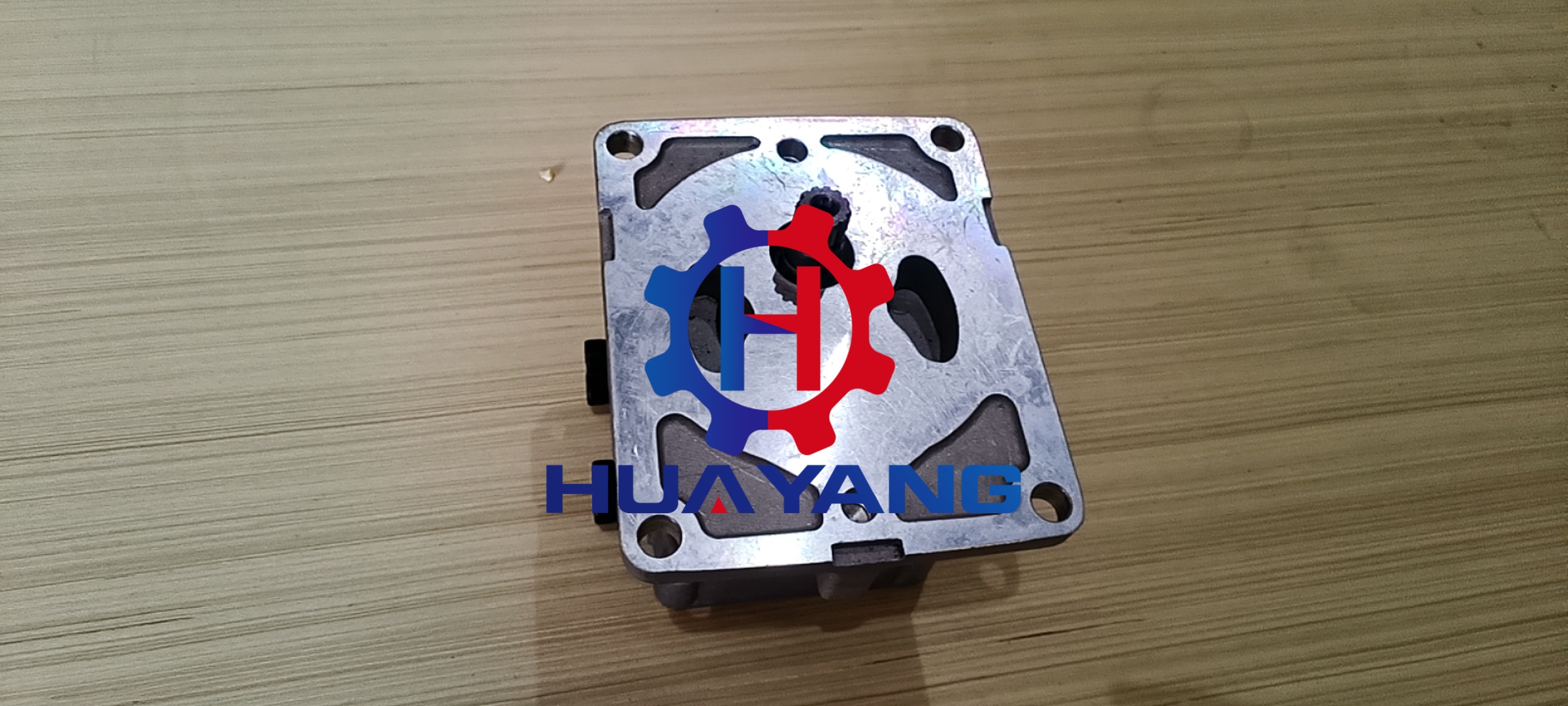 705-41-04400 Hydraulic Oil Gear Pump for Wheel Loader Komatsu WA250-6 705-56-26080 705-56-26081