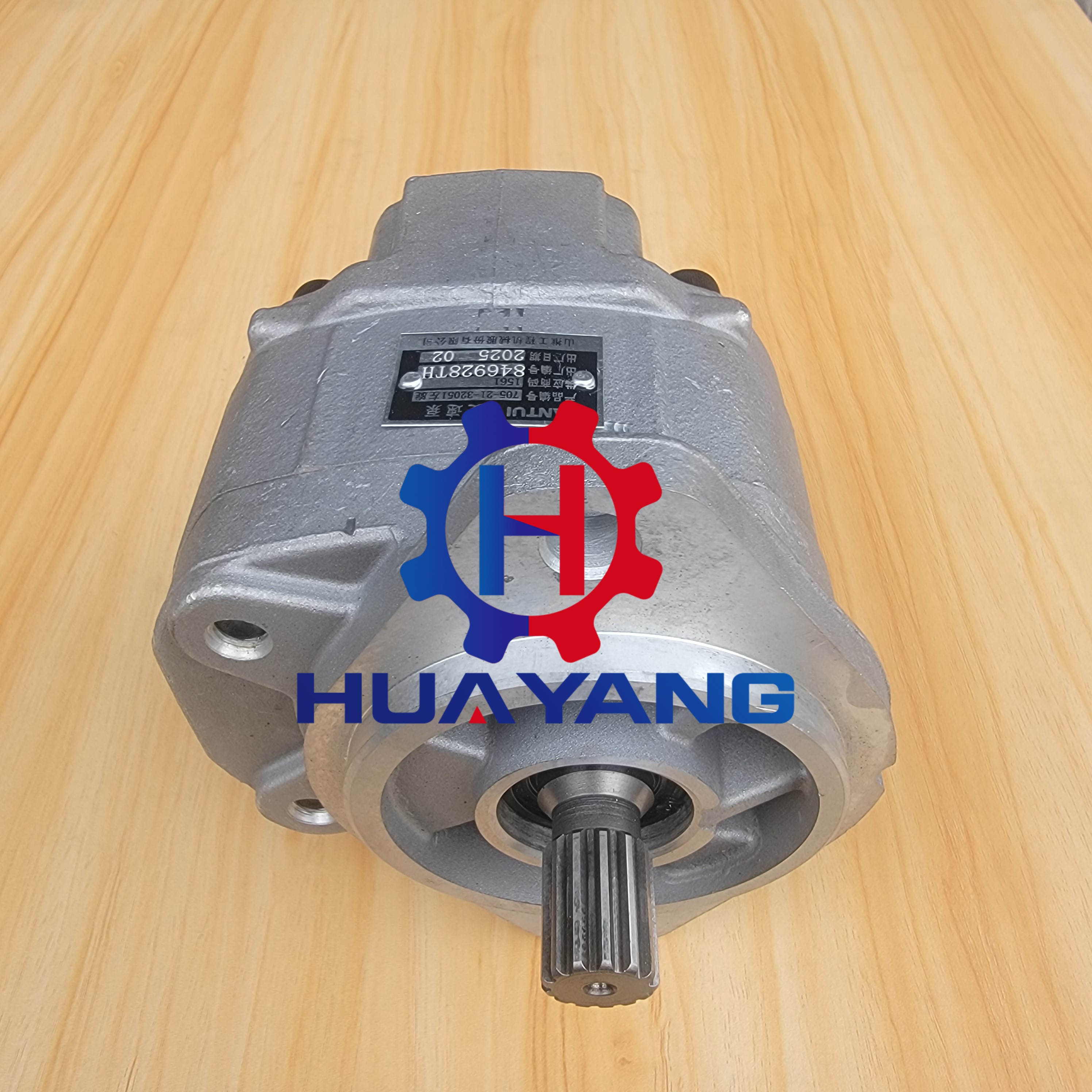 KOMATS-U Hydraulic Gear Pump 705-21-32051 for Bulldozer D85A-2/D85E-21/D85P-21 Gear Pump 7052132051 SAL40 One-Year Warranty