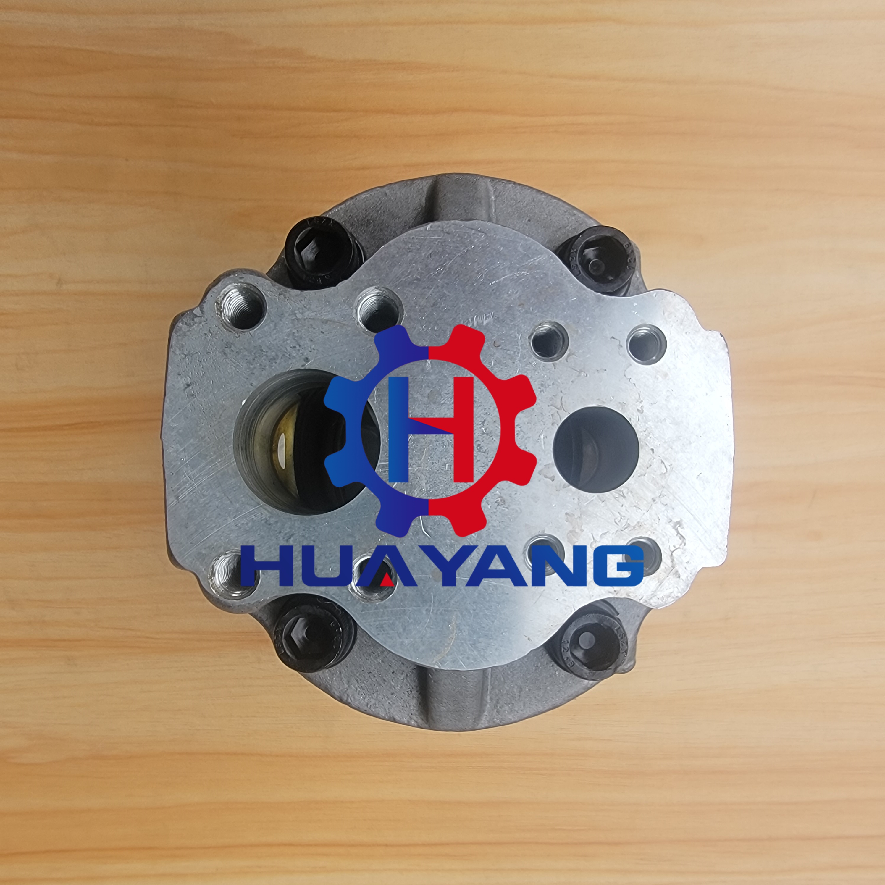 KOMATS-U Hydraulic Gear Pump 705-21-32051 for Bulldozer D85A-2/D85E-21/D85P-21 Gear Pump 7052132051 SAL40 One-Year Warranty