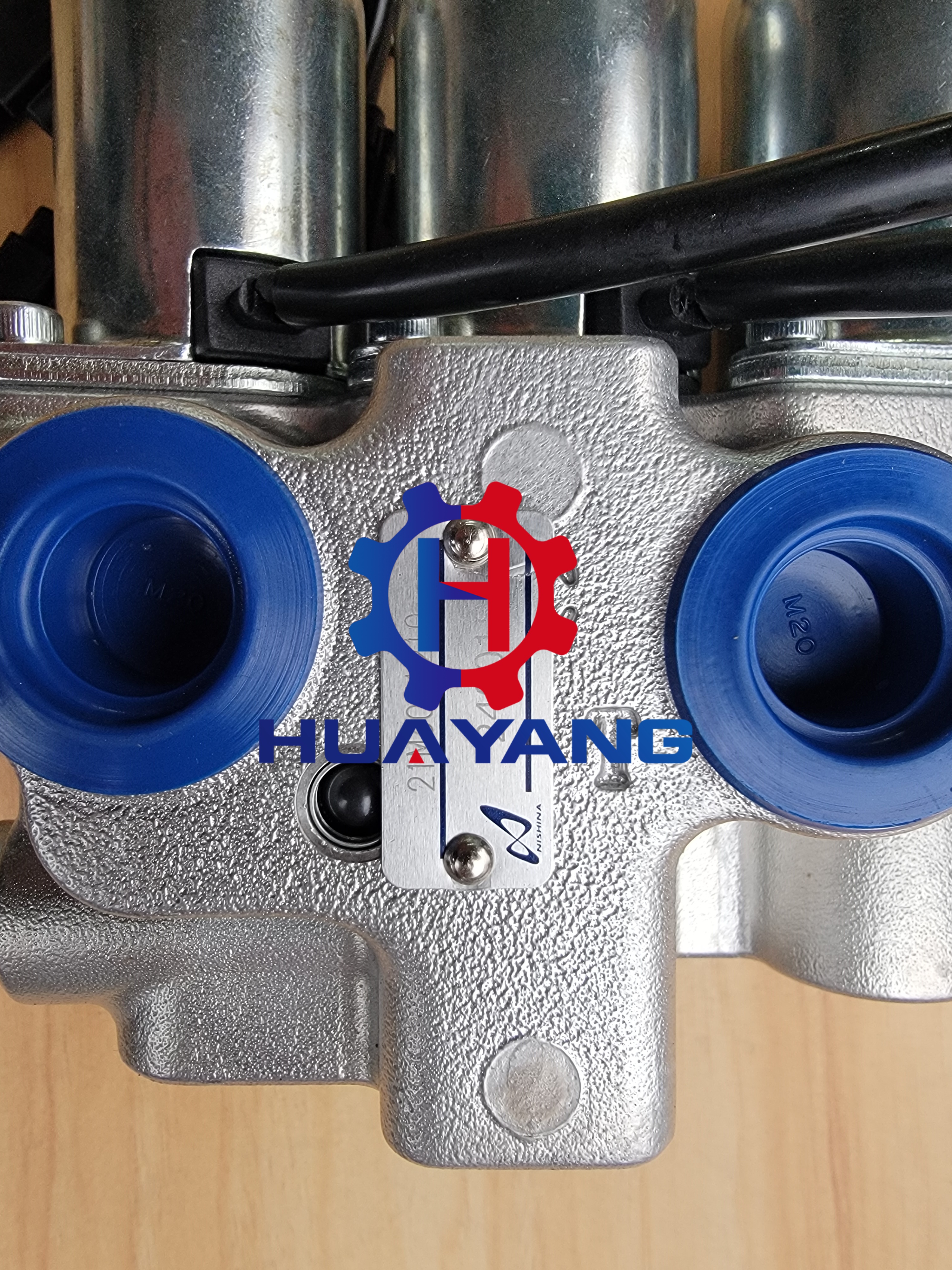 209-60-77240 Valve Assy For Komatsu PC600-7 PC750-7 Excavator Parts