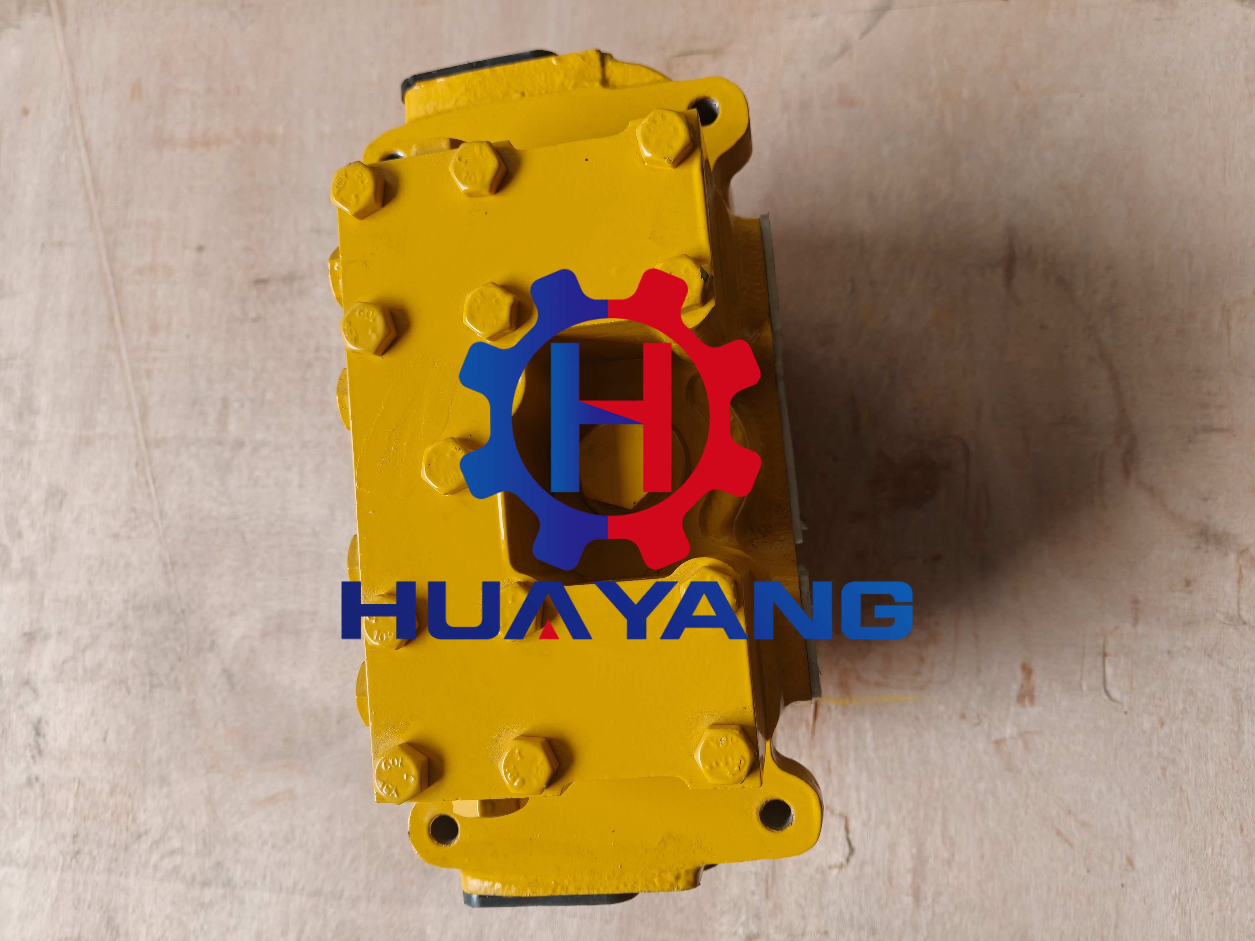 Construction Machinery Parts 709-62-12101 VALVE for Komatsu Bulldozer D375A-5E0 709-62-12101
