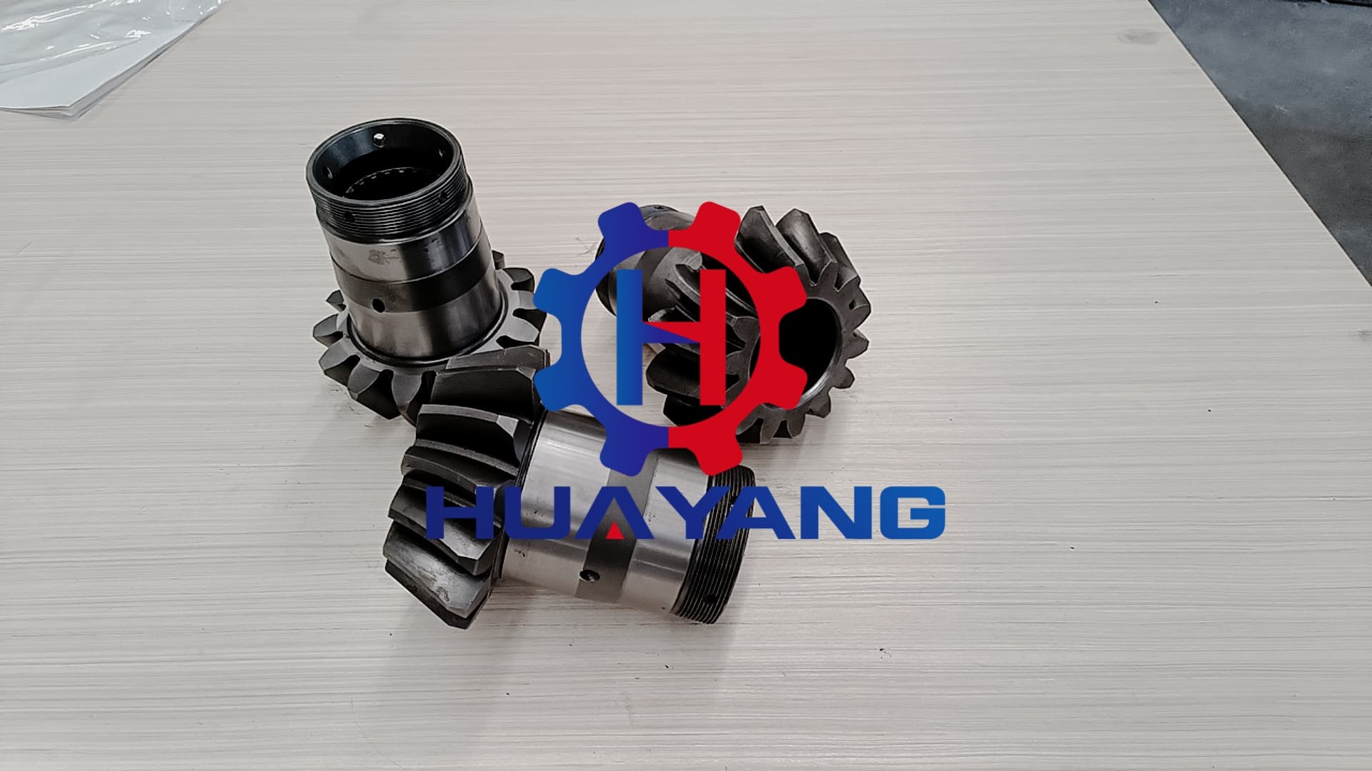 130-21-62110 SHAFT,PINION  fit KOMATSU D50A-16, D50A-17, D50P-17, D50PL-17, D53A-16, D53A-17, D53P-16, D53P-17, D58E-1, D58E-1A
