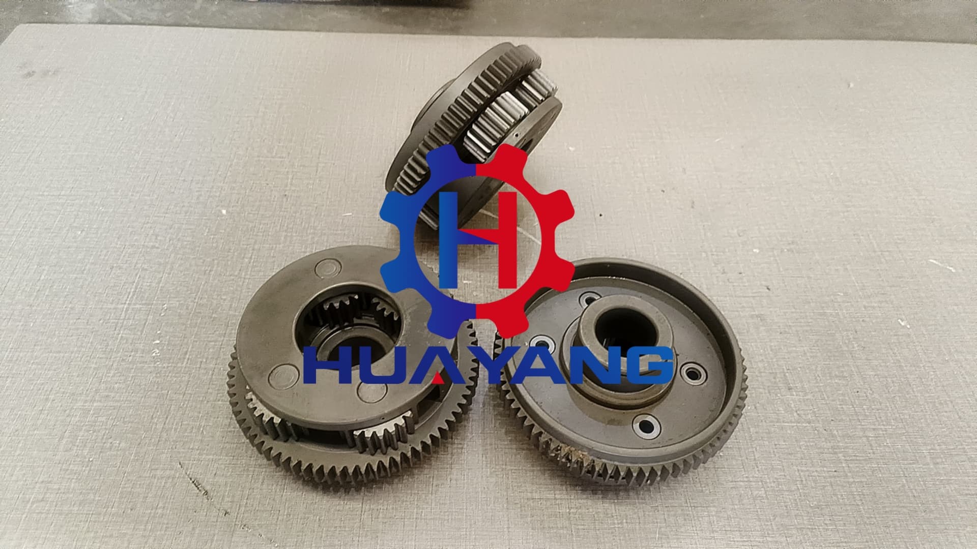 113-15-42311 Carrier fits for Komatsu Crawler Loaders D31Q-18 D31Q-20D31S-18