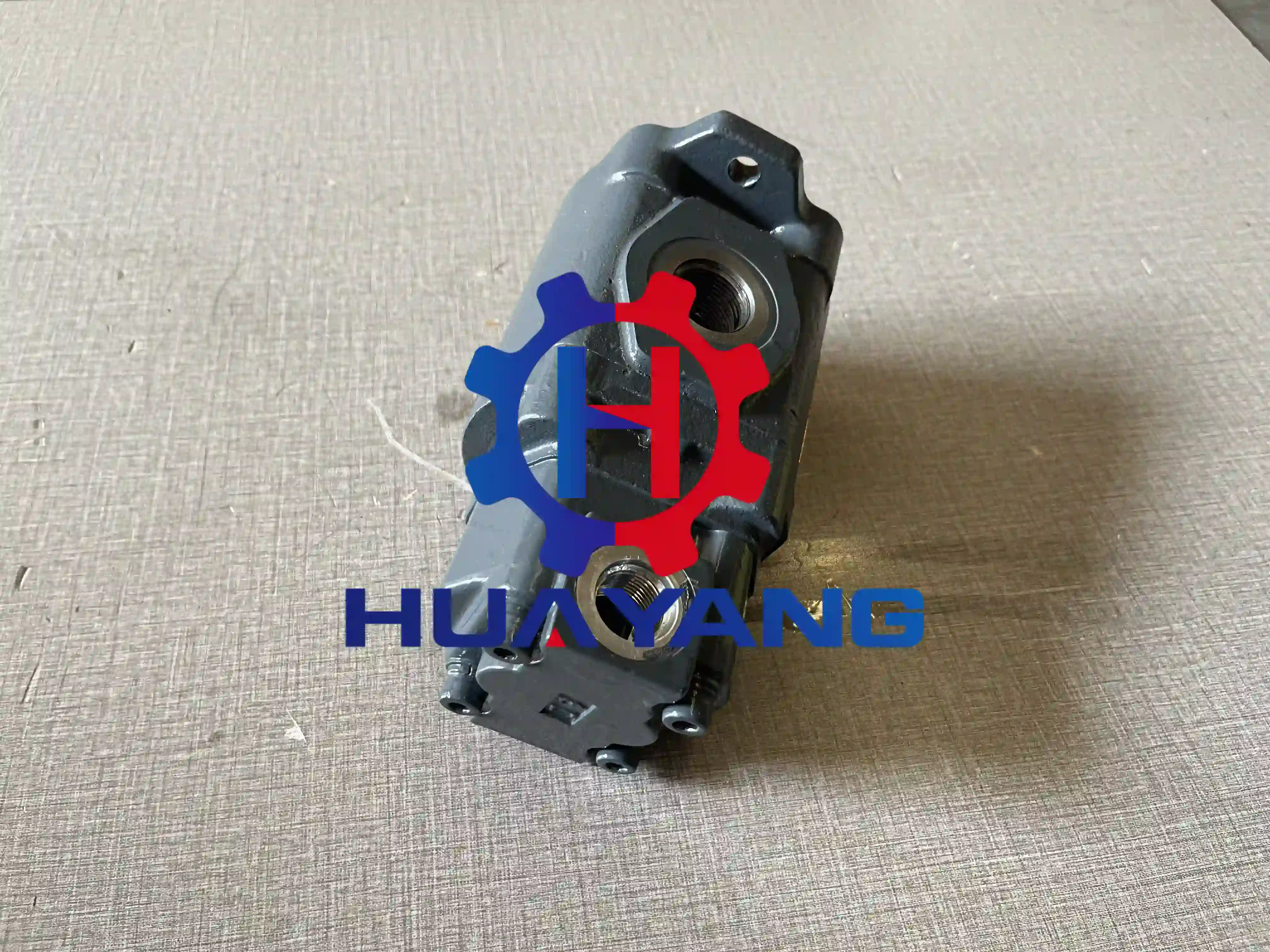 1132304 Excavator Parts Construction Machinery ZAX60 Pilot Pump Assembly