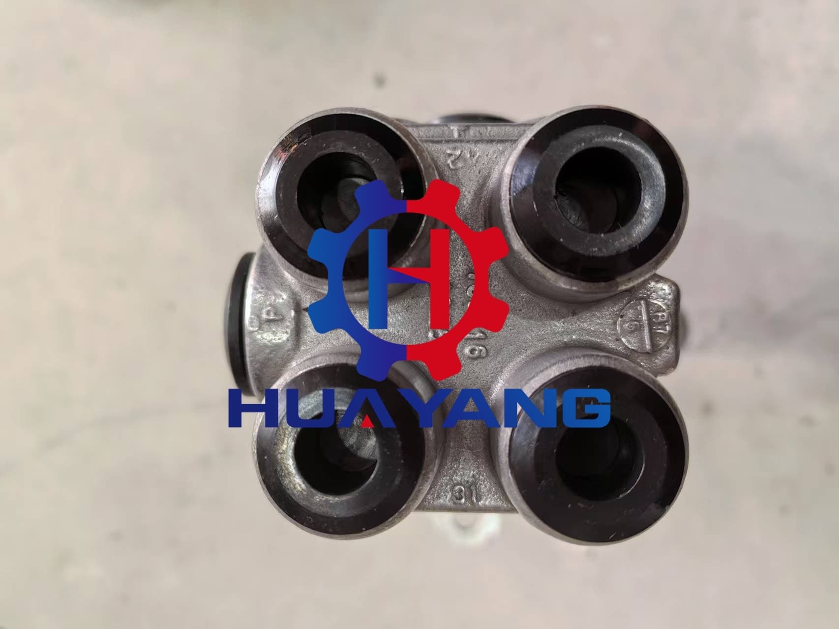 Pilot Valve 702-16-53251 / Control Pilot Valve Pusher 702-16-53252 for PC200-6