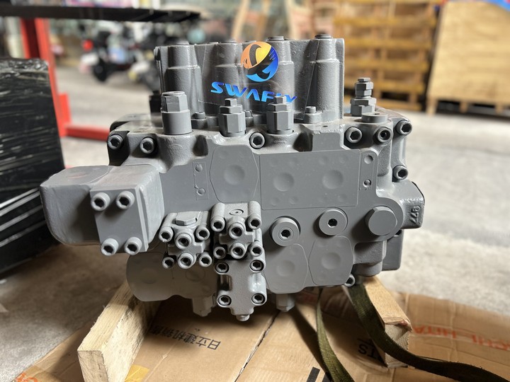 4668268 Hitachi Control Valve 