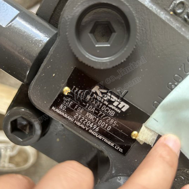 Case CX700 CX700B Swing Motor KWC10010 KUP0048