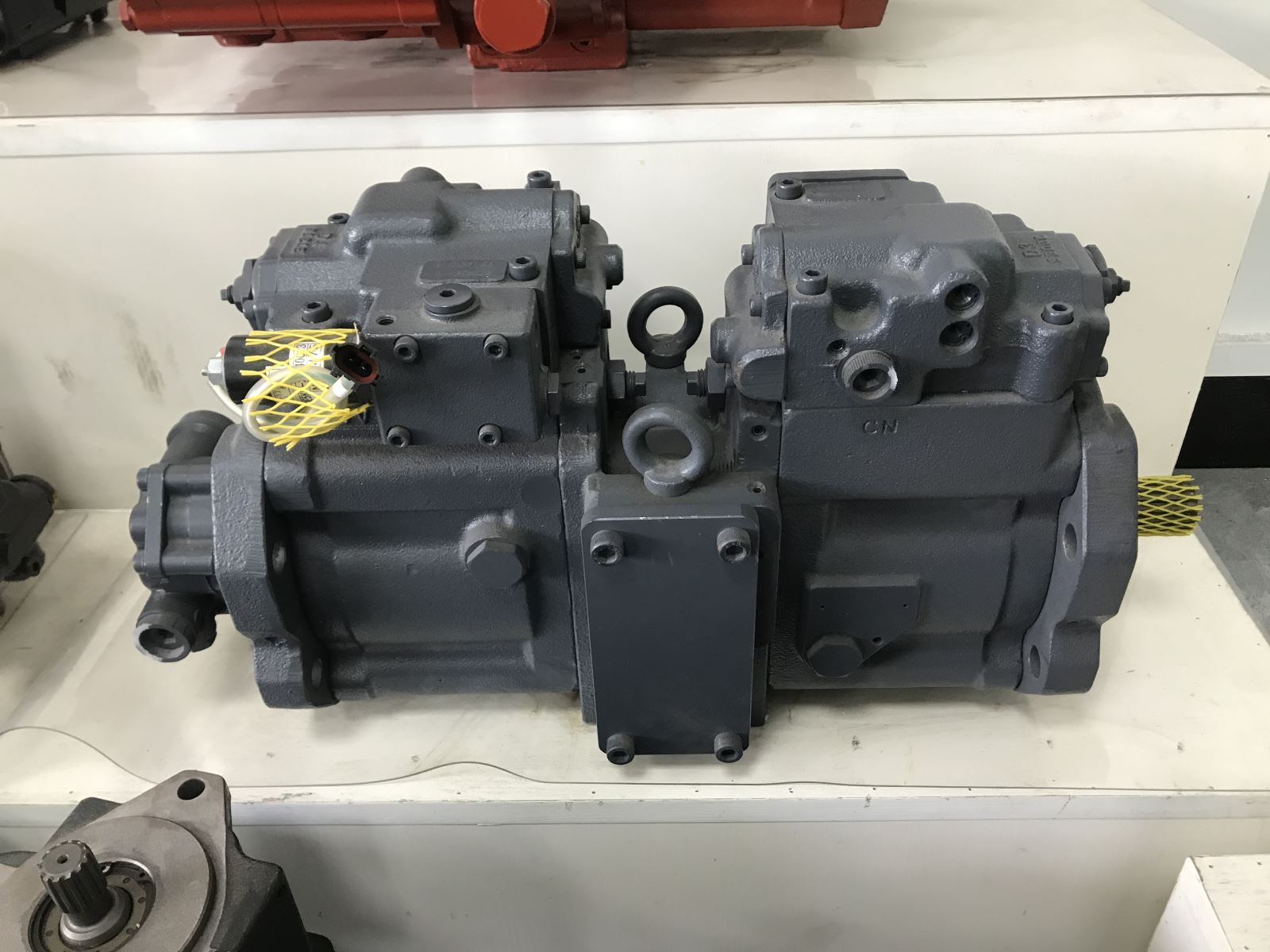 Daily maintenance of hydraulic pump