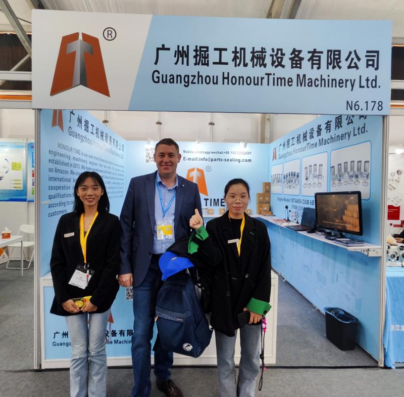 Photos of customers at major exhibitions