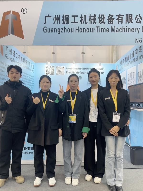 Photos of customers at major exhibitions