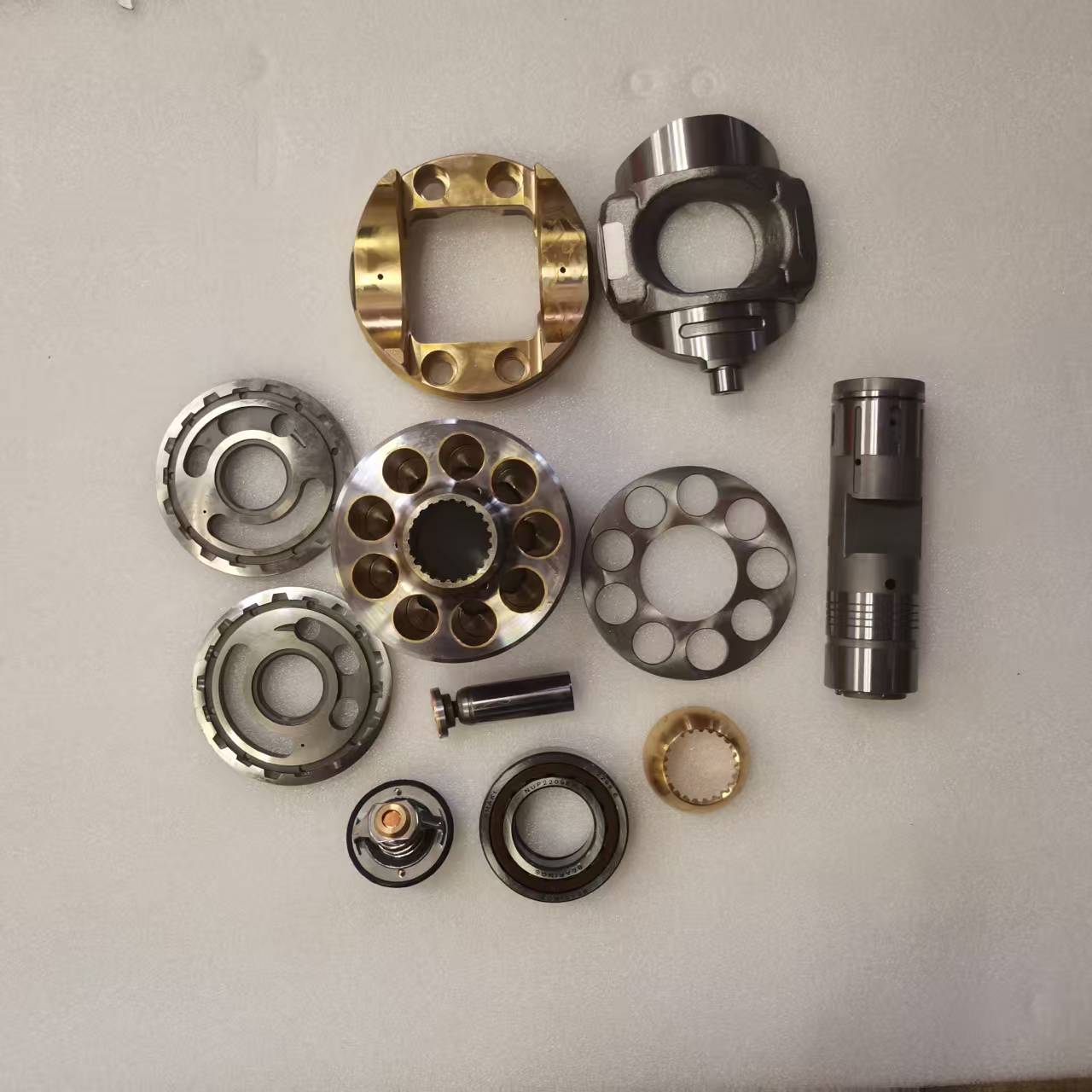 HPV95 PUMP:CAM,SAHFT ,PISTON,CYL BLOCK ,SET PLATE ,VALVE PLATE,BALL,PIN PC200-7