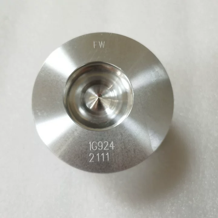 1G924 Piston for Kubota V2403 Engine Supplier