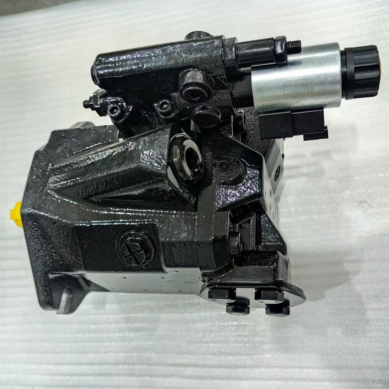 VOE11708991 11708080 12735906 Volvo articulated truck hydraulic pump