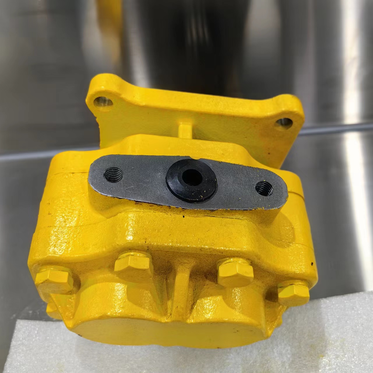Shantui bulldozer hydraulic pump gear fan pump