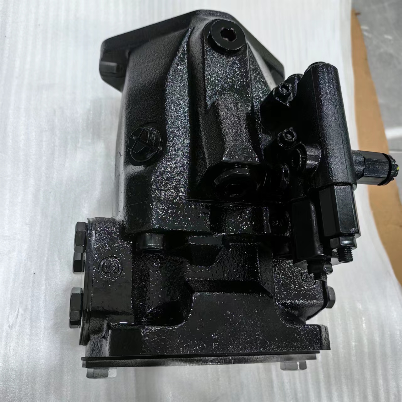 VOE15020177, 15020177 Volvo articulated truck hydraulic pump