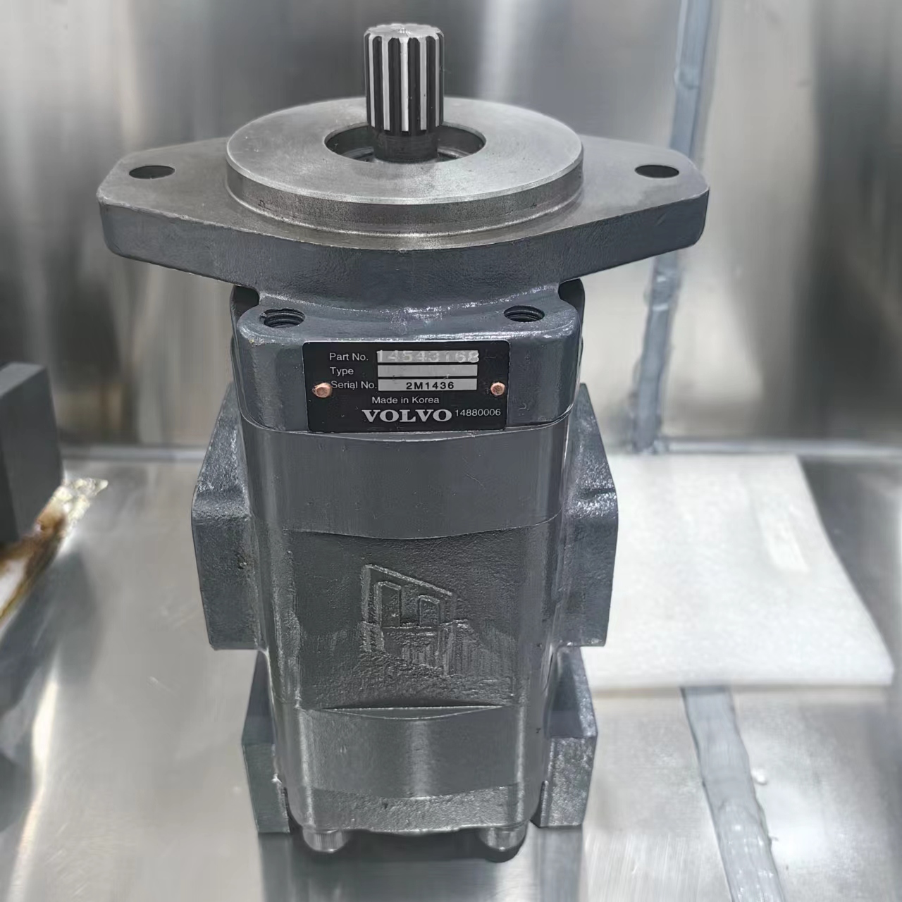 Volvo 700 Excavator Hydraulic Pump Gear Fan Pump