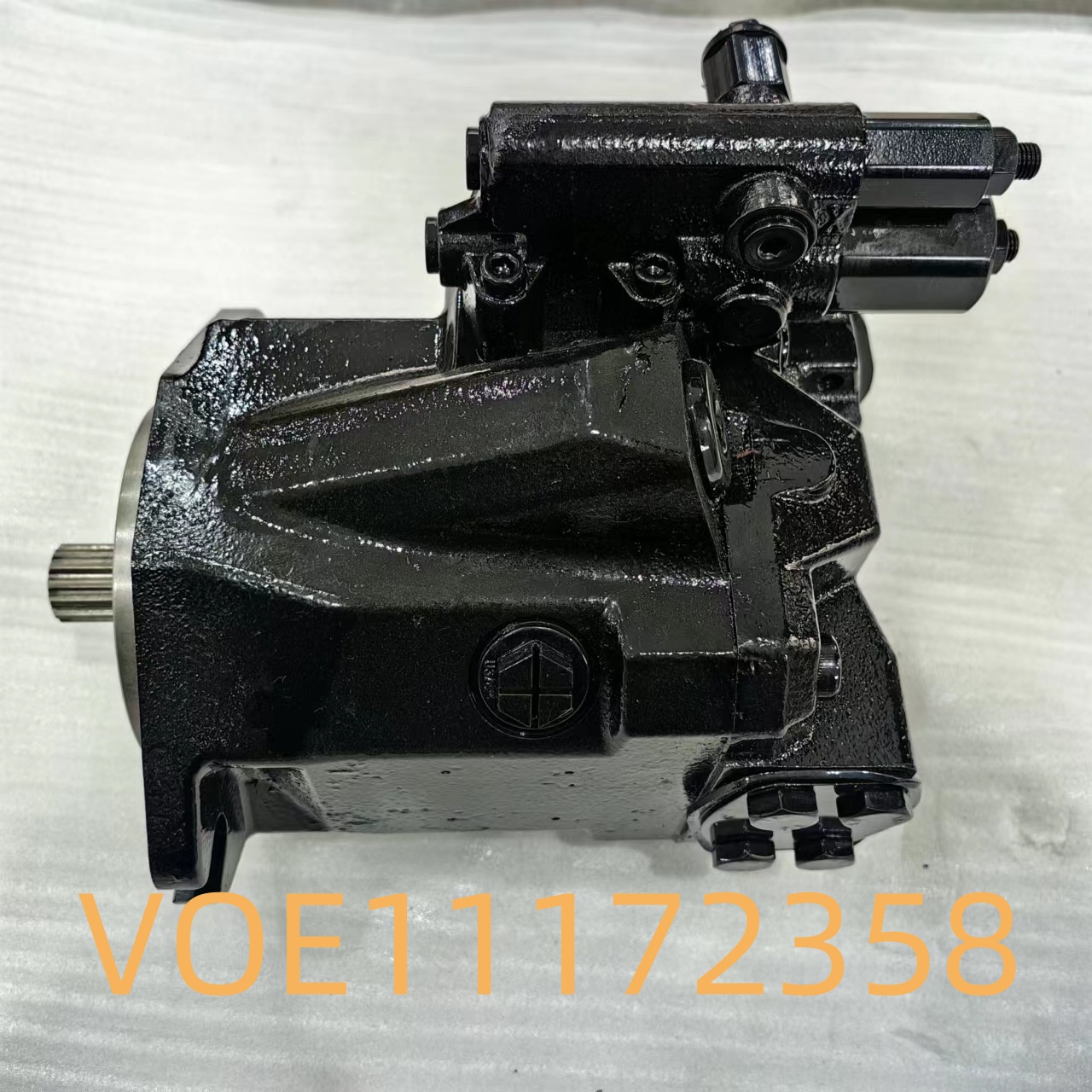 VOE11172358，11172358沃尔沃铰接式卡车液压泵