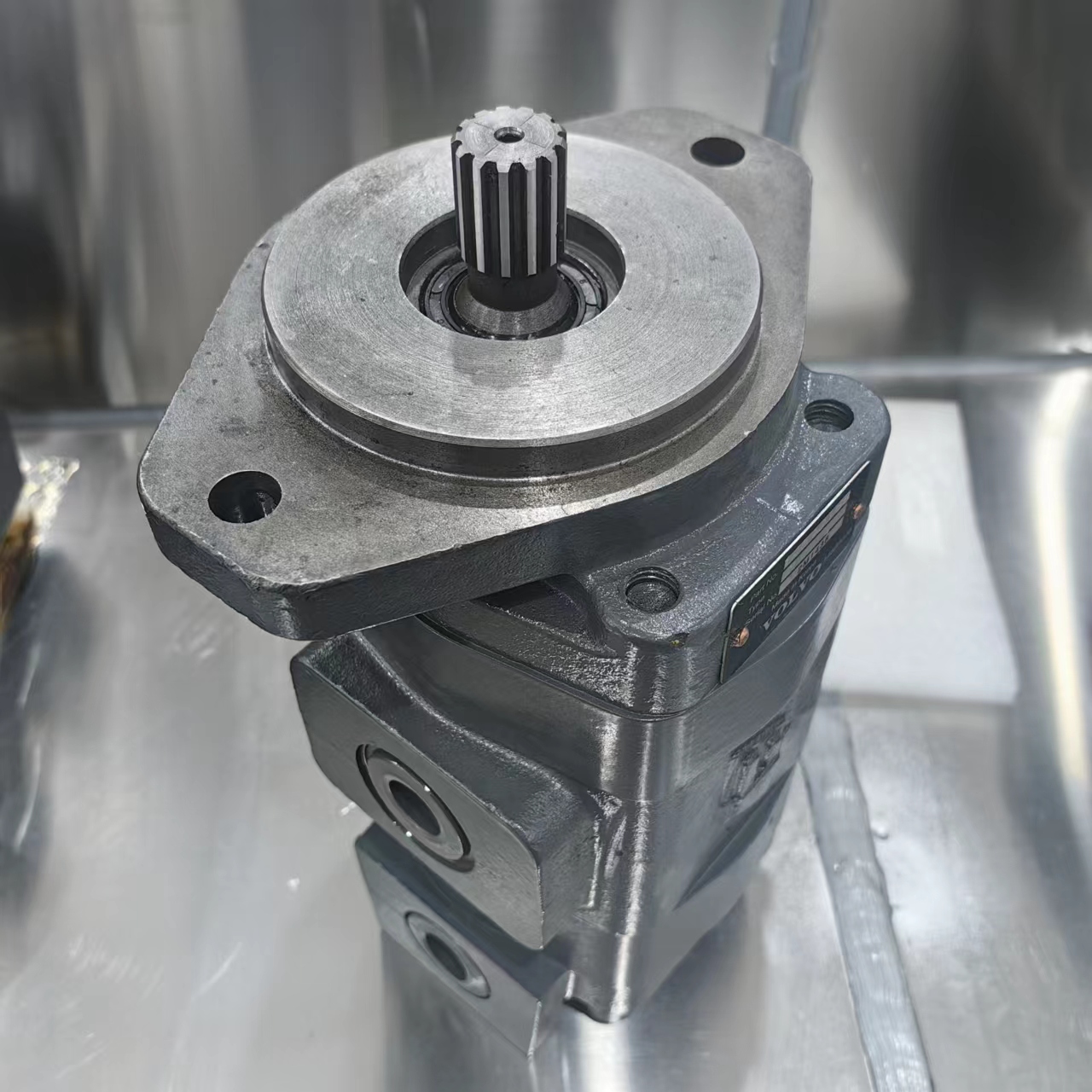 Volvo 700 Excavator Hydraulic Pump Gear Fan Pump