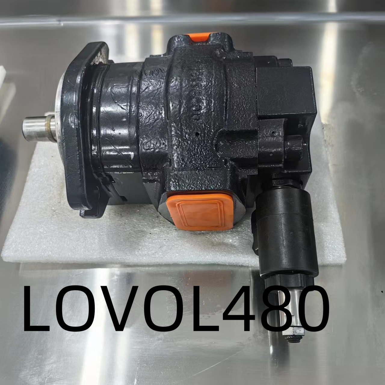 雷沃380/480挖掘机液压泵风扇马达