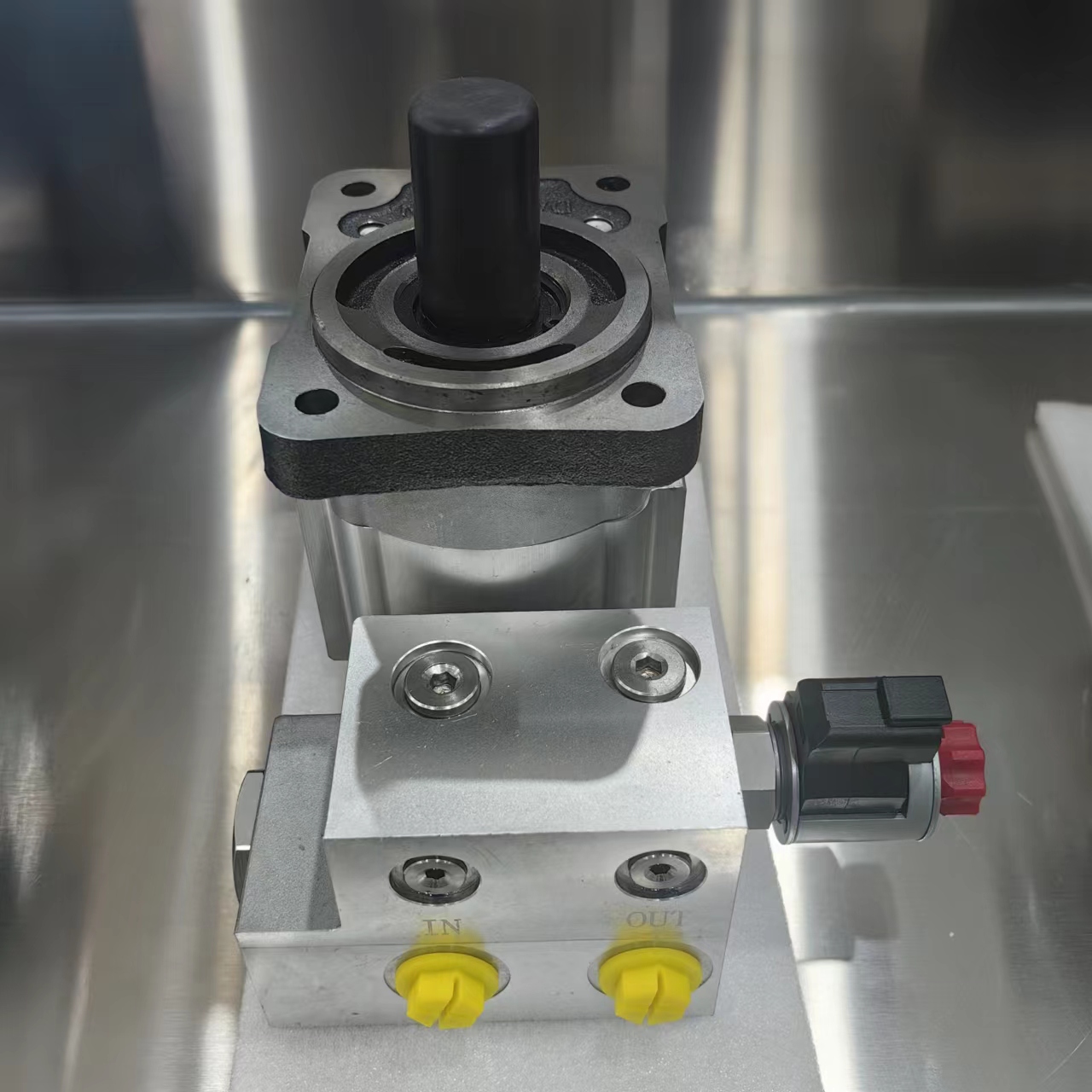 Modern 485 Excavator Hydraulic Pump Fan Motor