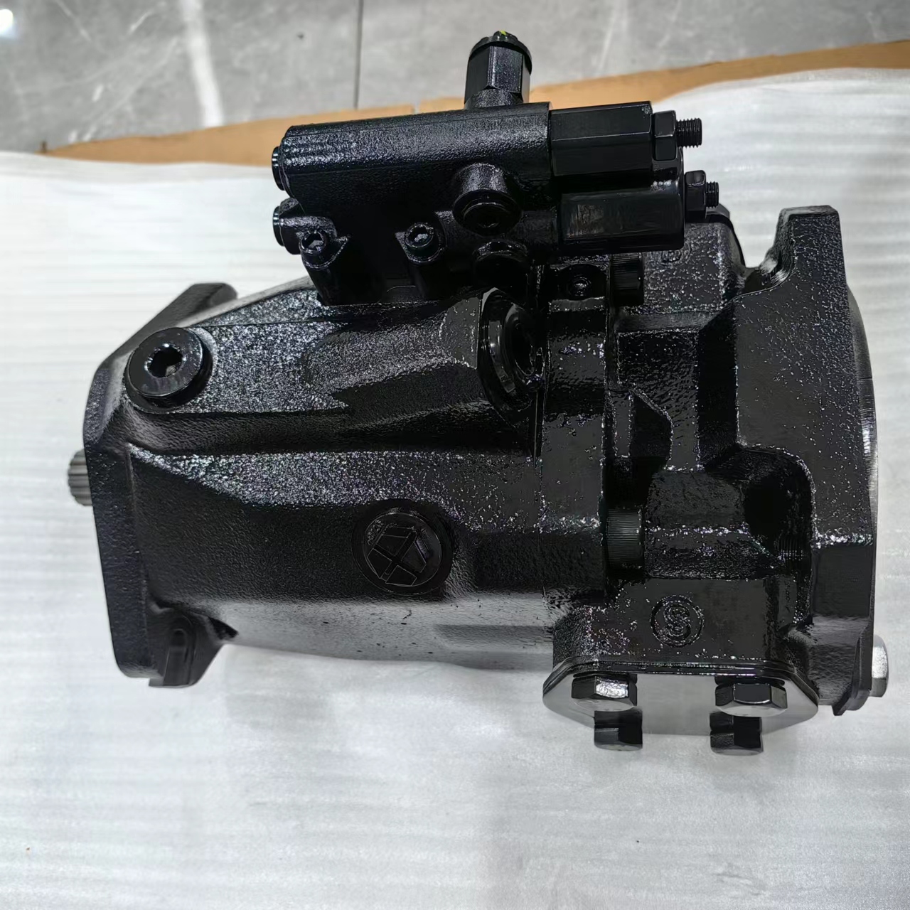 VOE15020177, 15020177 Volvo articulated truck hydraulic pump