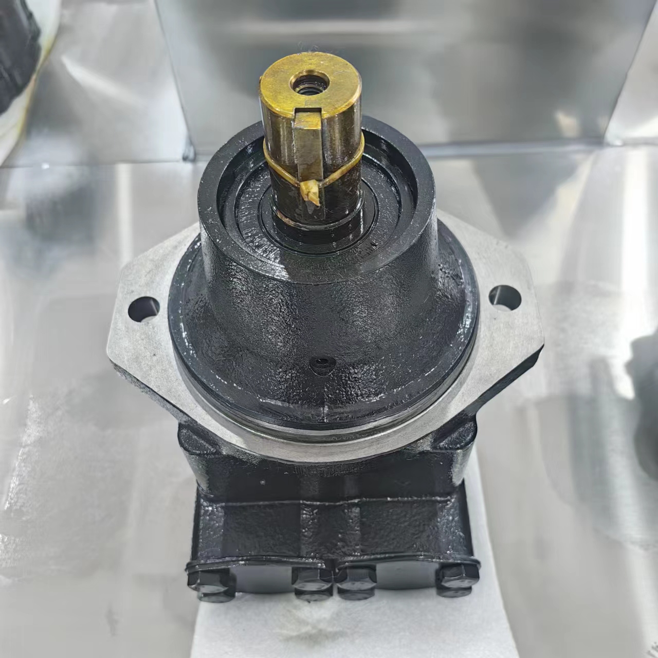 Liugong 950/XCMG 490 Excavator Hydraulic Pump Blade Fan Motor