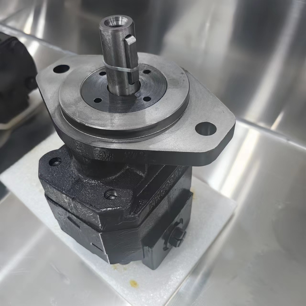 Sany 485 Excavator Hydraulic Pump Gear Fan Motor