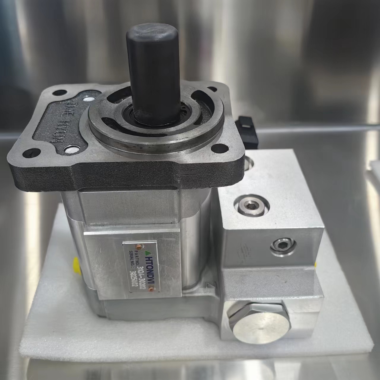 Modern 485 Excavator Hydraulic Pump Fan Motor